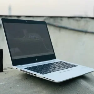HP EliteBook 735 G6 – AMD Ryzen 5, 8GB RAM, 256GB SSD